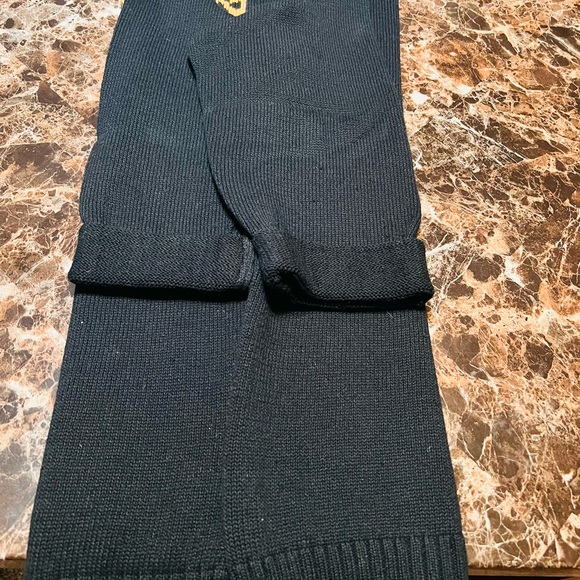 Over Size Sweater - Picture 9 of 10